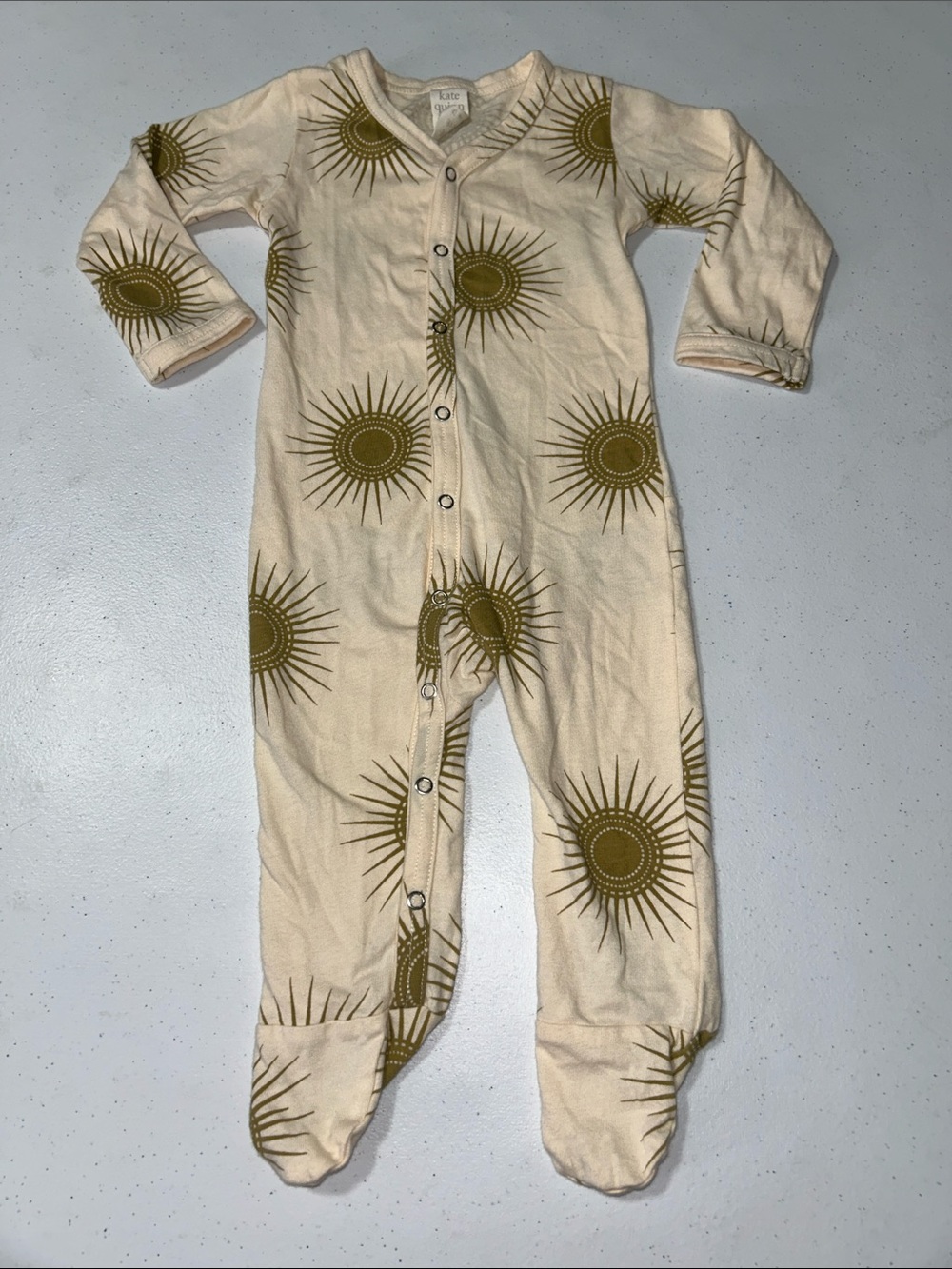 Kate Quinn Neutral Baby Long Sleeve Snap Up Sun Pattern Footie Size 6/8 Months